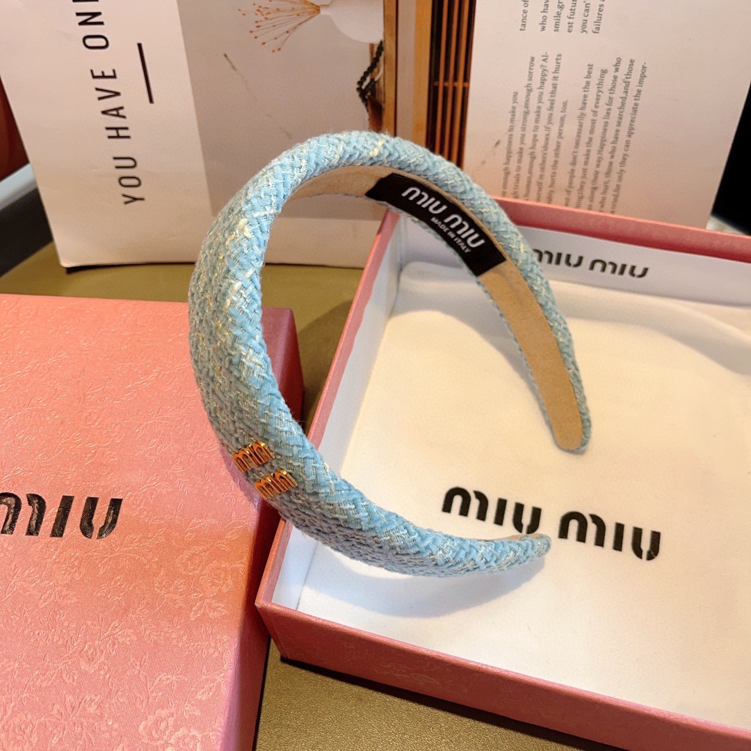 配包装
MIUMIU（缪缪）新款手工制作发箍，原单货，简约百搭头箍 潮女必备品，超级百搭高大上！