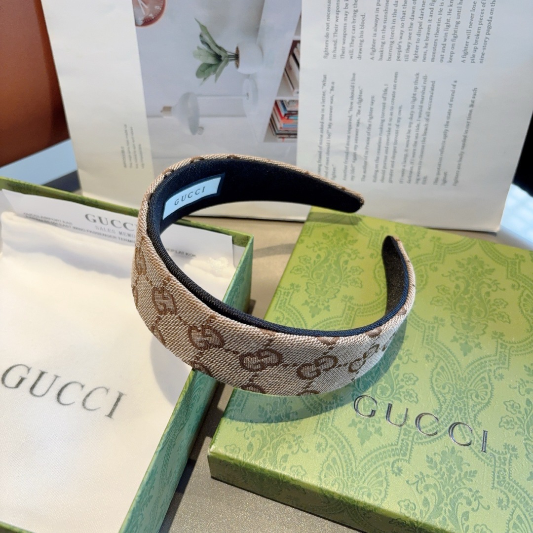配包装Gucci（古奇） 高版本新款经典字母宽版发箍,专柜品质 让你的魅力绽放 清新淑女范让时尚更简单。