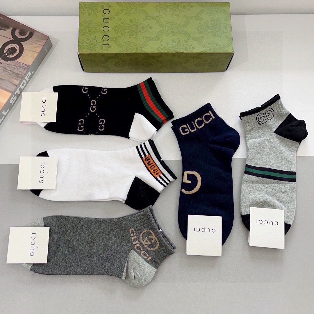 配包装（一盒5双） Gucci 古奇 新款中筒男女通用袜，纯棉面料，潮人必备 ，爆款经典双G，个性时尚百
