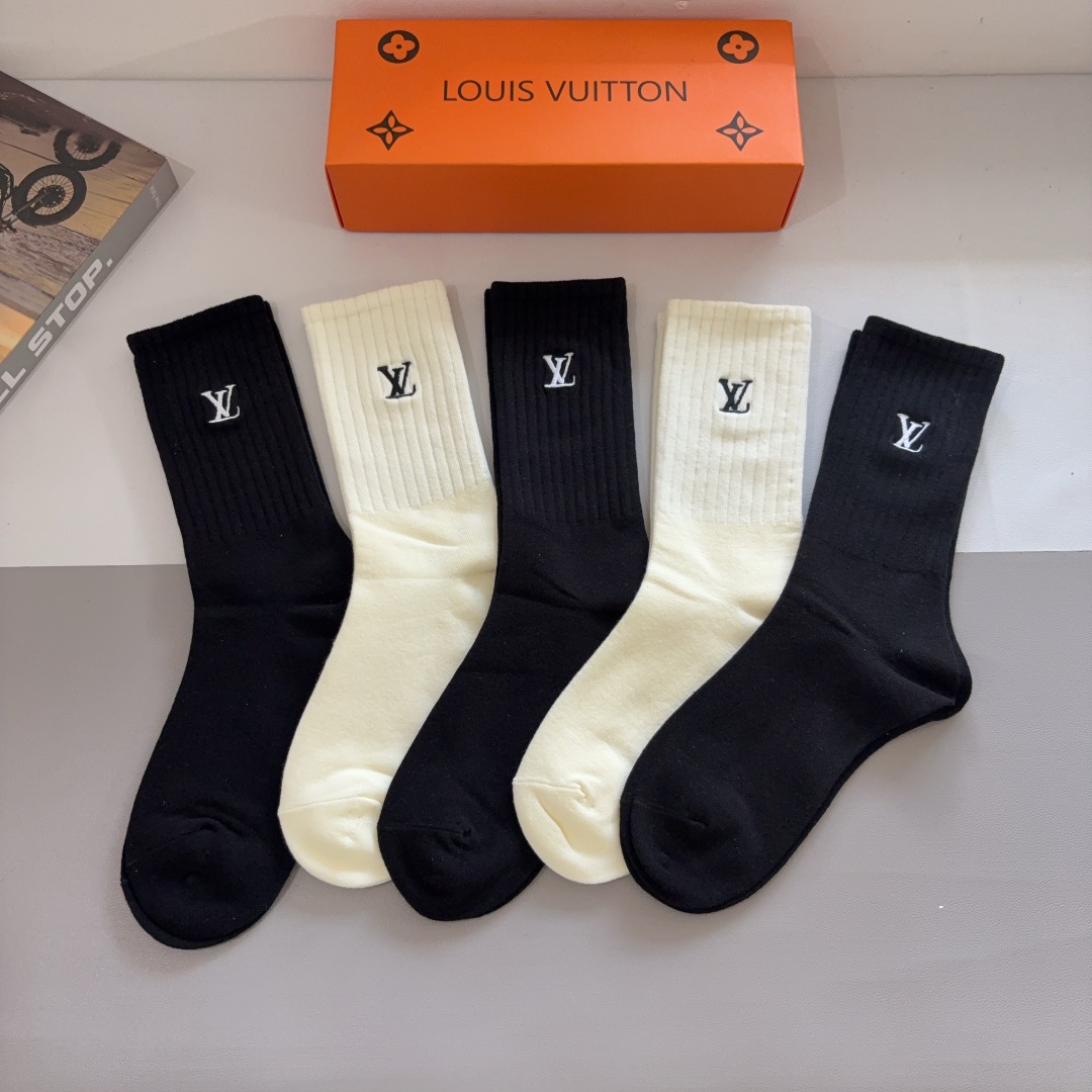 配包装【一盒5双】LV （路易威登）高版本刺绣长筒袜子🔥潮人必不可少的时尚专柜代购长筒袜子 ，超好搭配