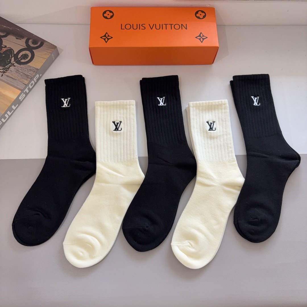 配包装【一盒5双】LV （路易威登）高版本刺绣长筒袜子🔥潮人必不可少的时尚专柜代购长筒袜子 ，超好搭配