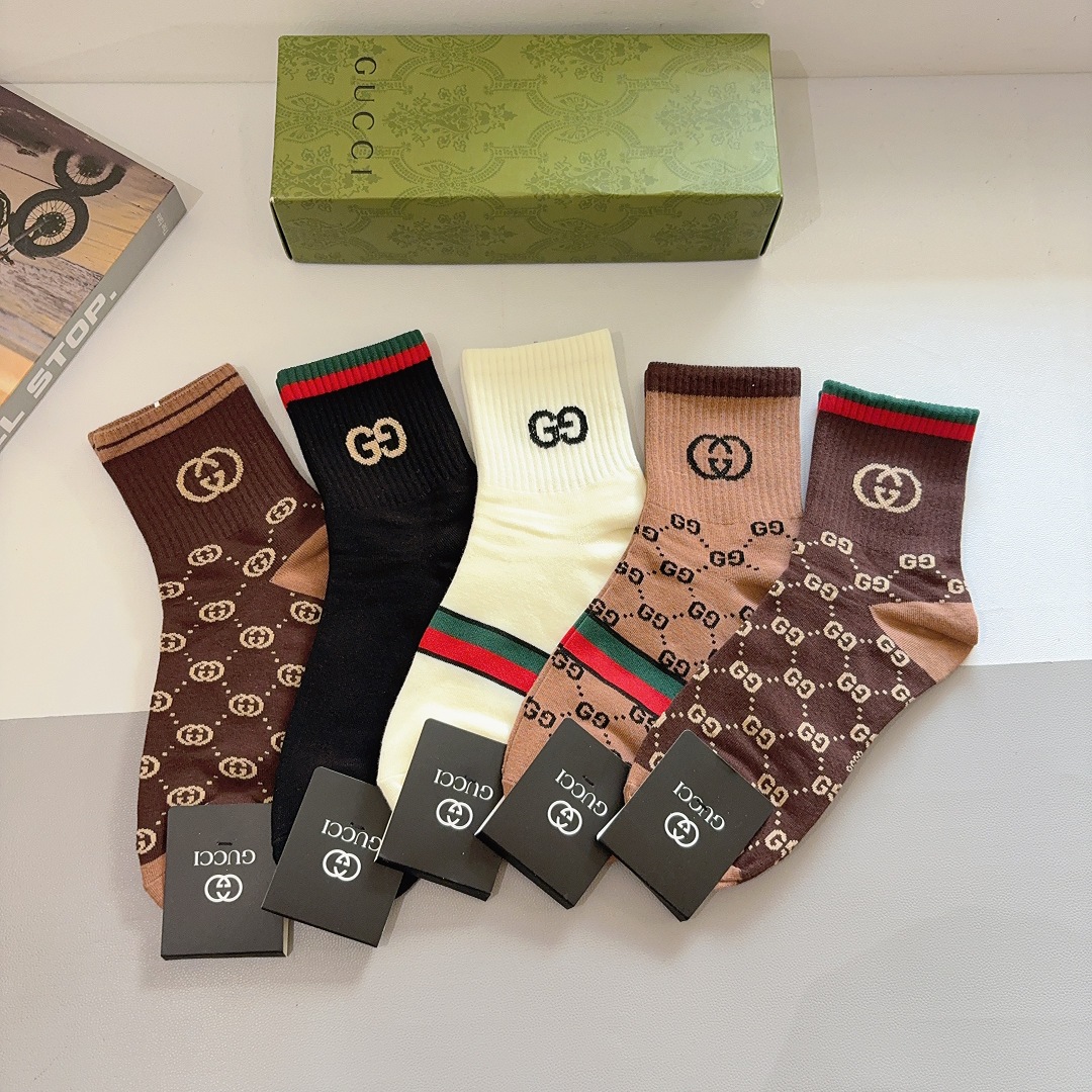 配包装（一盒5双） Gucci 古奇 新款中筒男款袜子，纯棉面料，潮人必备 ，Gucci 爆款，经典双G