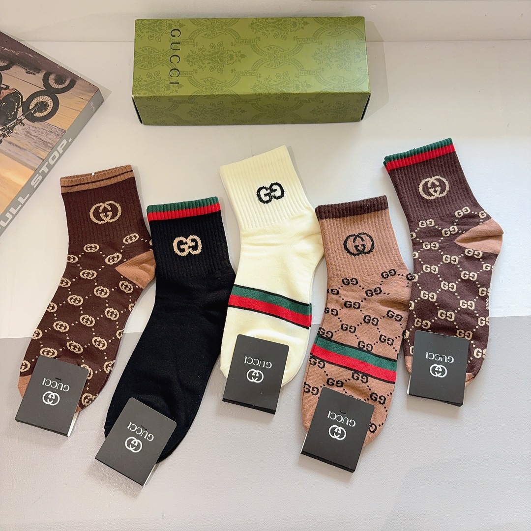 配包装（一盒5双） Gucci 古奇 新款中筒男款袜子，纯棉面料，潮人必备 ，Gucci 爆款，经典双G