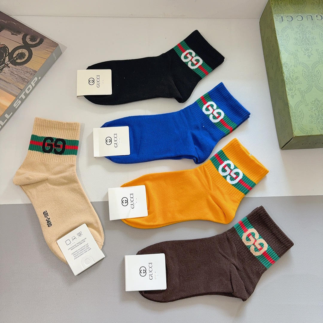 配包装（一盒5双）GUCCI 古奇 新款早秋中筒袜子！纯棉面料，经典图案，专柜同步中短筒袜子，大牌出街，