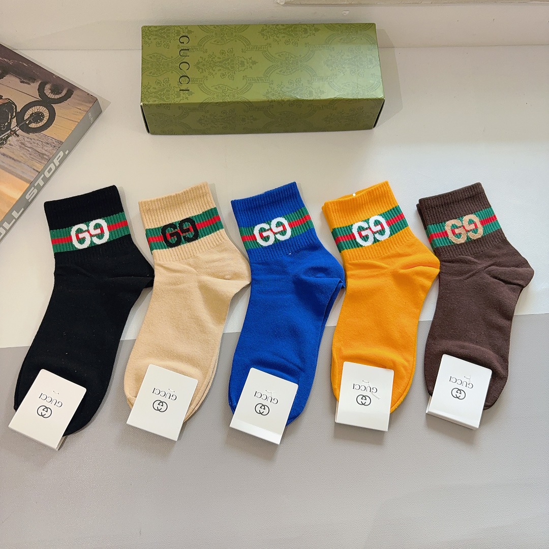 配包装（一盒5双）GUCCI 古奇 新款早秋中筒袜子！纯棉面料，经典图案，专柜同步中短筒袜子，大牌出街，