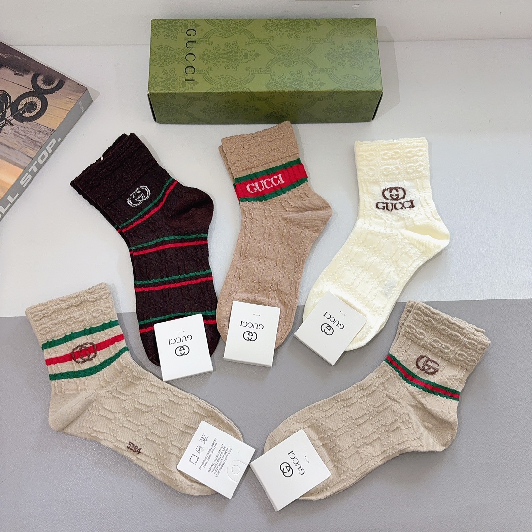 配包装（一盒5双）GUCCI 古奇 新款早秋中筒袜子！纯棉面料，经典图案，专柜同步中短筒袜子，大牌出街，