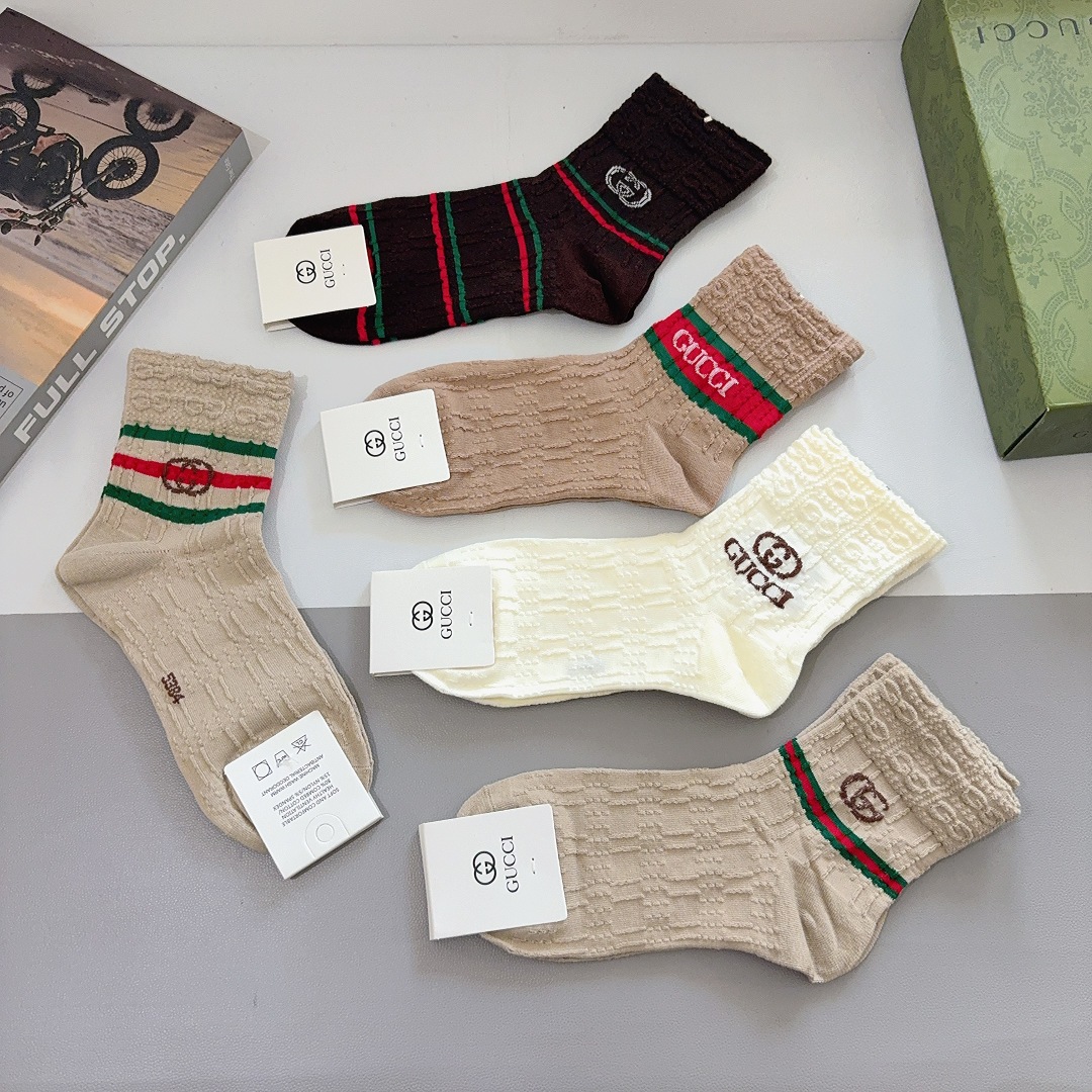 配包装（一盒5双）GUCCI 古奇 新款早秋中筒袜子！纯棉面料，经典图案，专柜同步中短筒袜子，大牌出街，