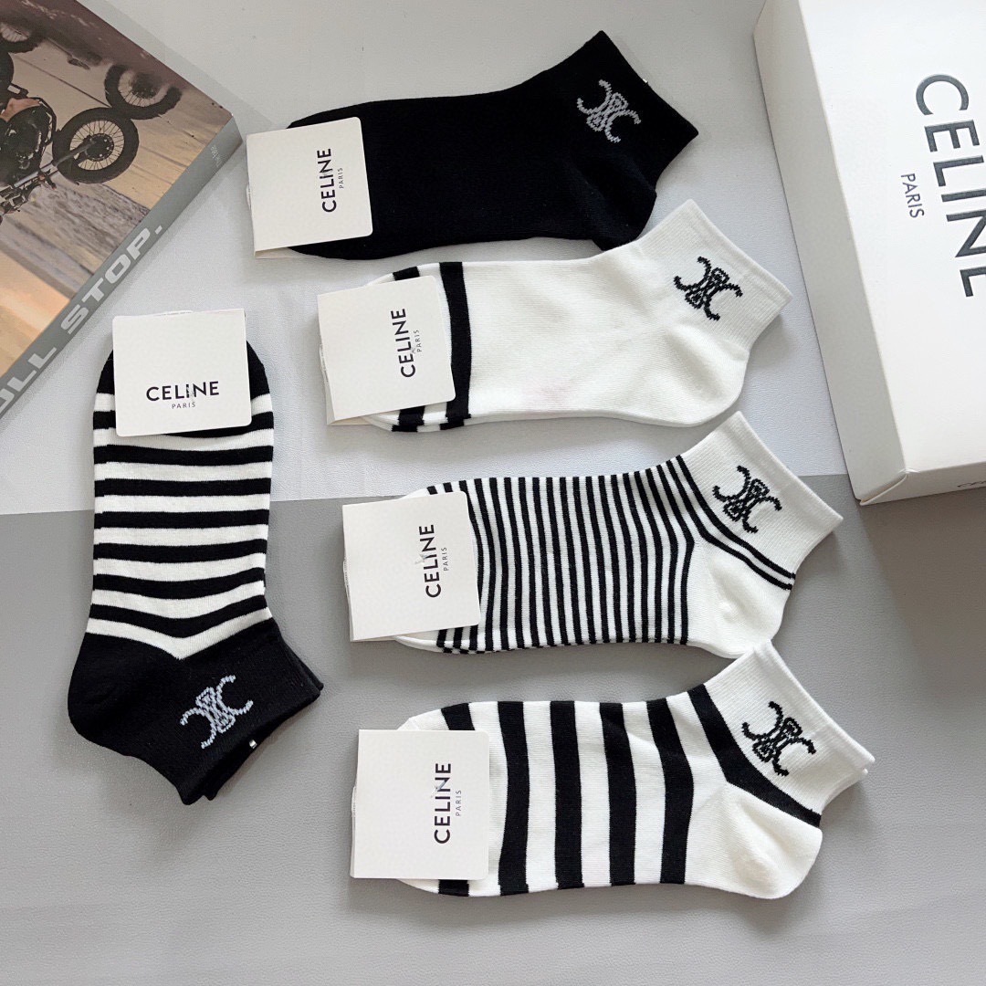 配包装（一盒5双）CELINE 赛琳 新款船袜袜子！纯棉面料，专柜同 步中短筒袜子，💛大牌出街，潮人必备