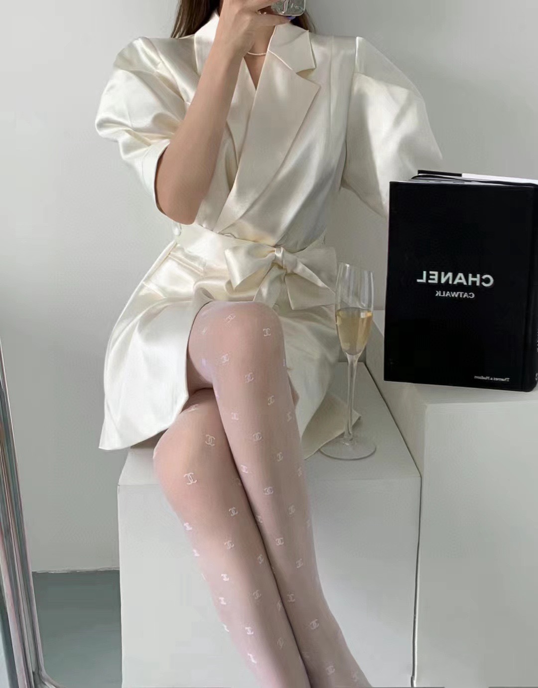 配包装【一盒1双】🌟CHANEL 香奈儿经典植绒字母丝袜 🌟欧美大牌裤袜🔥一比一高版本制作，可以看得到的