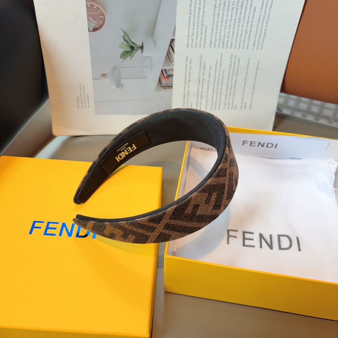 配包装FENDI（芬迪） 经典新款高版本双层大牌发箍, 网红爆款双F字母防滑头箍、让你的魅力绽放 清新淑