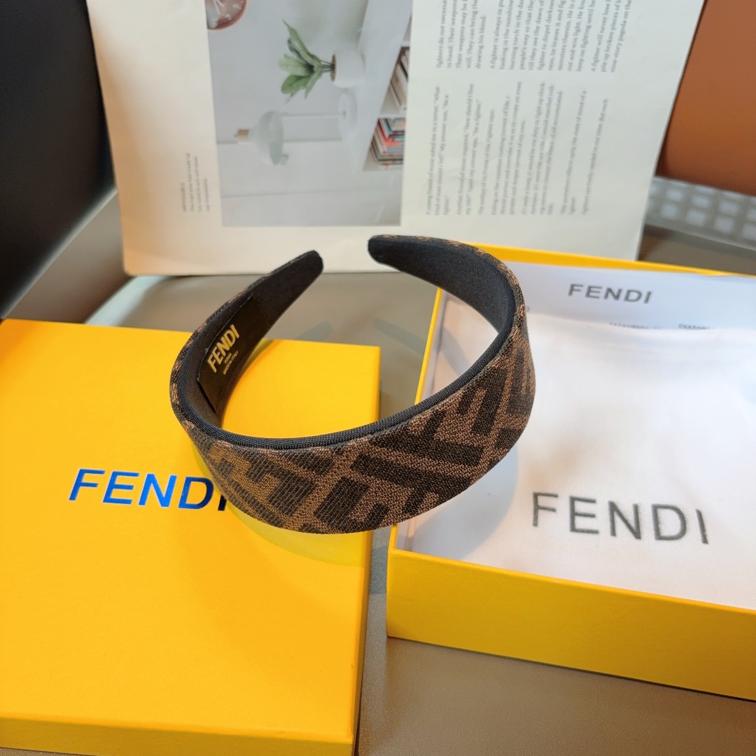 配包装FENDI（芬迪） 经典新款高版本双层大牌发箍, 网红爆款双F字母防滑头箍、让你的魅力绽放 清新淑