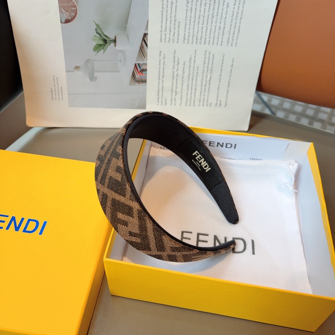 配包装FENDI（芬迪） 经典新款高版本双层大牌发箍, 网红爆款双F字母防滑头箍、让你的魅力绽放 清新淑
