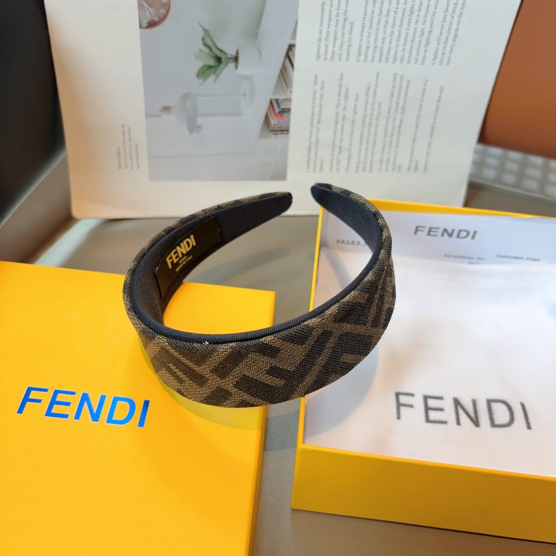 配包装FENDI（芬迪） 经典新款高版本双层大牌发箍, 网红爆款双F字母防滑头箍、让你的魅力绽放 清新淑