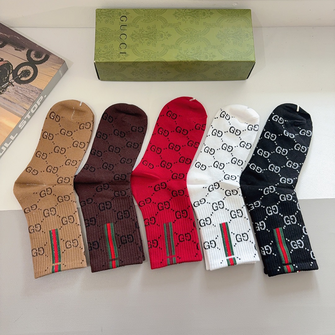 配包装（一盒5双） Gucci 古奇 ins超火长筒袜子、纯棉面料，潮人必备 ，经典双G字母，个性时尚百