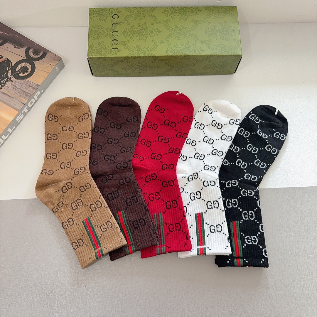 配包装（一盒5双） Gucci 古奇 ins超火长筒袜子、纯棉面料，潮人必备 ，经典双G字母，个性时尚百