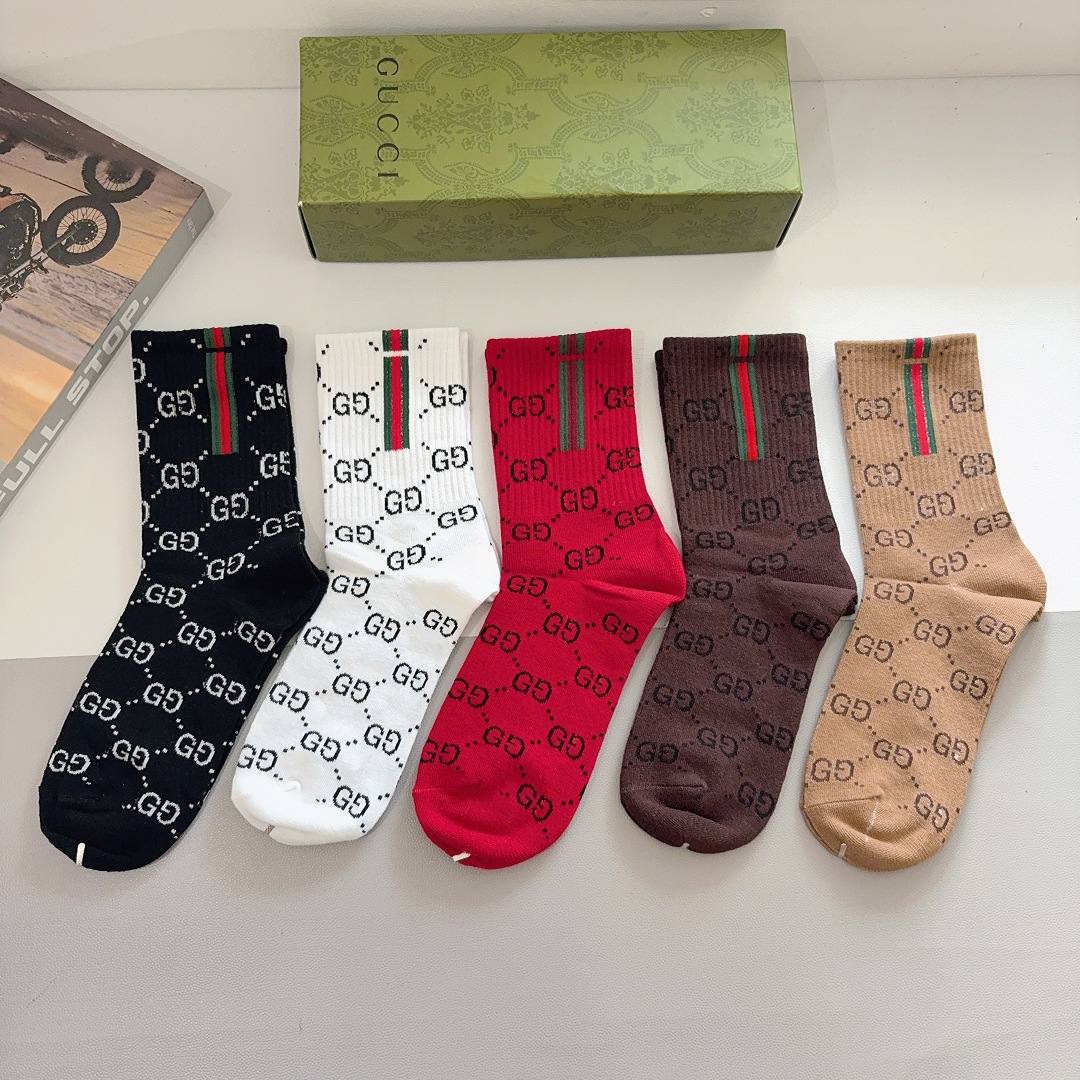 配包装（一盒5双） Gucci 古奇 ins超火长筒袜子、纯棉面料，潮人必备 ，经典双G字母，个性时尚百
