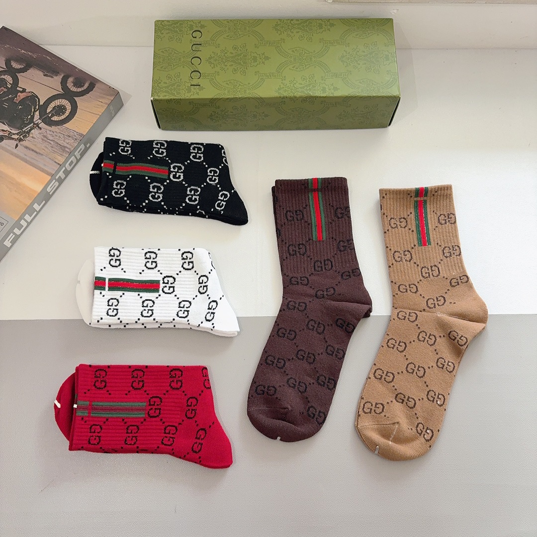 配包装（一盒5双） Gucci 古奇 ins超火长筒袜子、纯棉面料，潮人必备 ，经典双G字母，个性时尚百