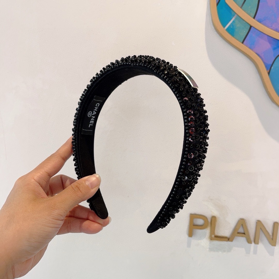 配包装CHANEL（香奈儿）新款欧美亮片闪钻小香发箍，新品巨显脸小头箍，网红爆款推荐 搭配高端双Ｃlog
