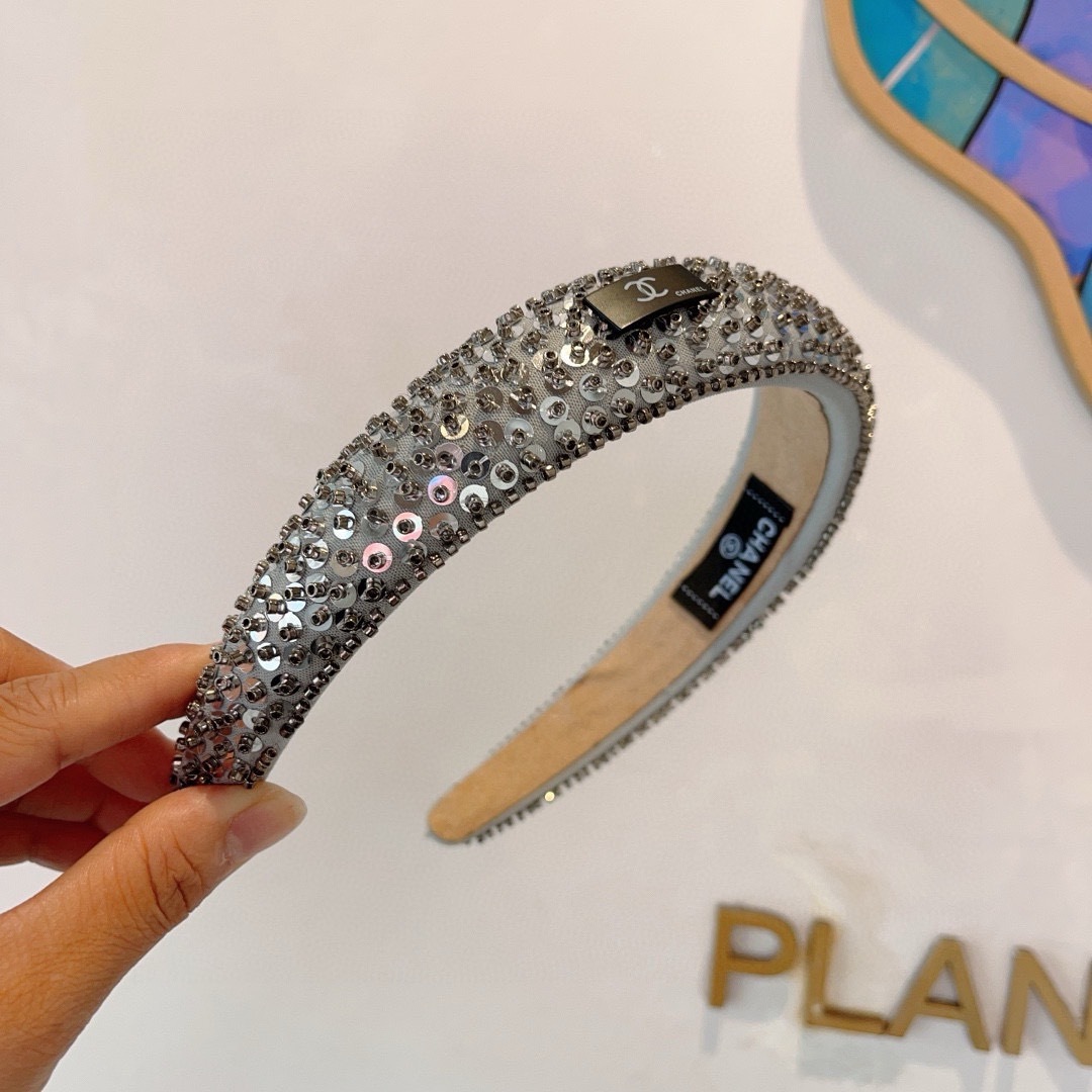 配包装CHANEL（香奈儿）新款欧美亮片闪钻小香发箍，新品巨显脸小头箍，网红爆款推荐 搭配高端双Ｃlog