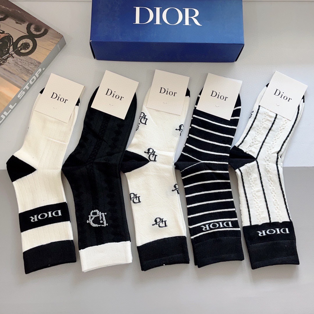 配包装（一盒5双）Dior 迪奥 新款网红竹棉长筒小腿袜子！爆款字母男款专柜同步长筒袜，💛大牌出街，潮人