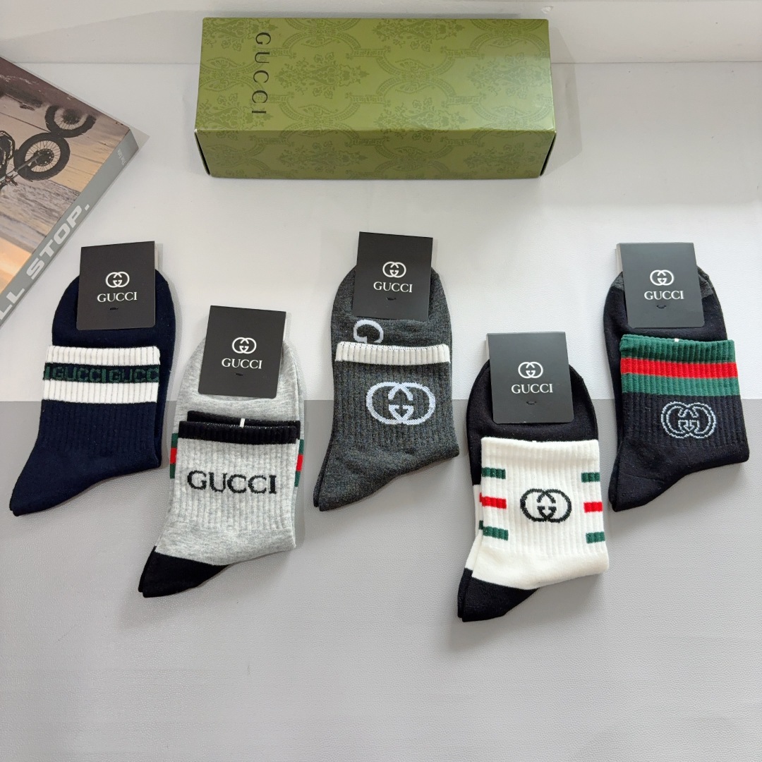 配包装（一盒5双） Gucci 古奇 新款中筒男款袜子，纯棉面料，潮人必备 ，Gucci 爆款，经典双G