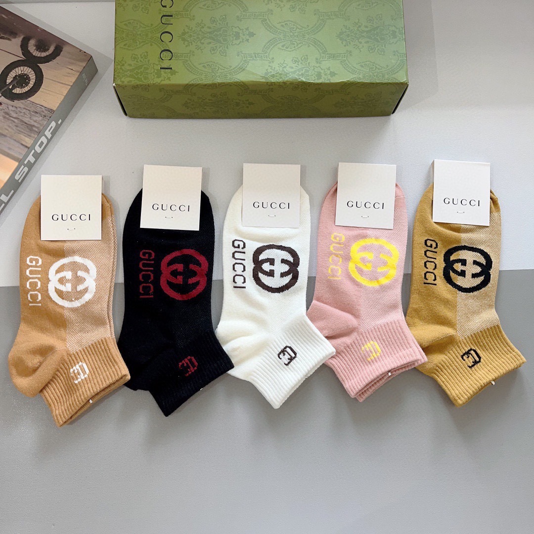 配包装（一盒5双） Gucci 古奇 ins超火爆小单品袜子，纯棉面料，潮人必备 ，Gucci 爆款，经