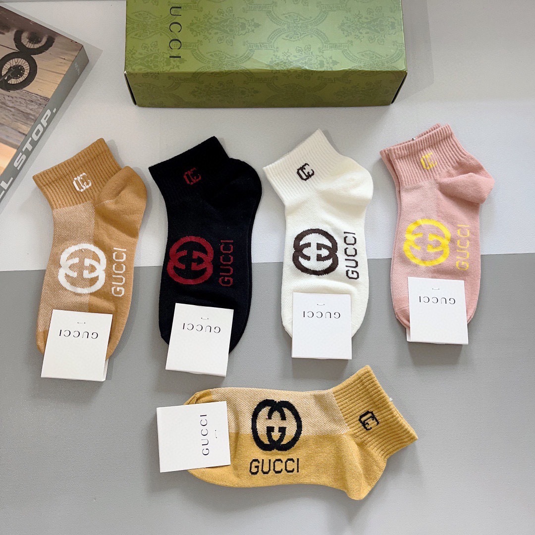 配包装（一盒5双） Gucci 古奇 ins超火爆小单品袜子，纯棉面料，潮人必备 ，Gucci 爆款，经