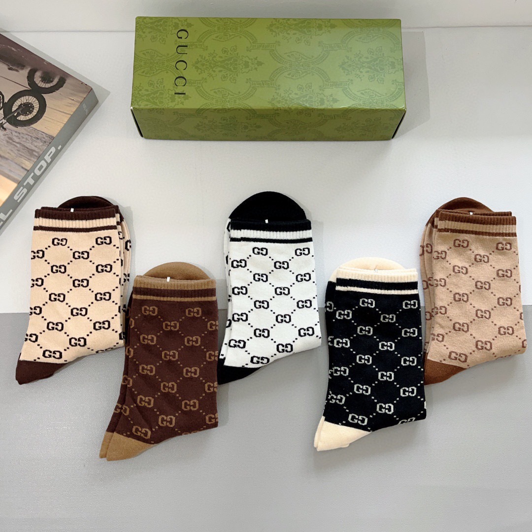 配包装（一盒5双）Gucci 古奇经典款长筒袜子❗️高版本纯棉材质柔软，秒杀市场普通货，经典双G图案lo