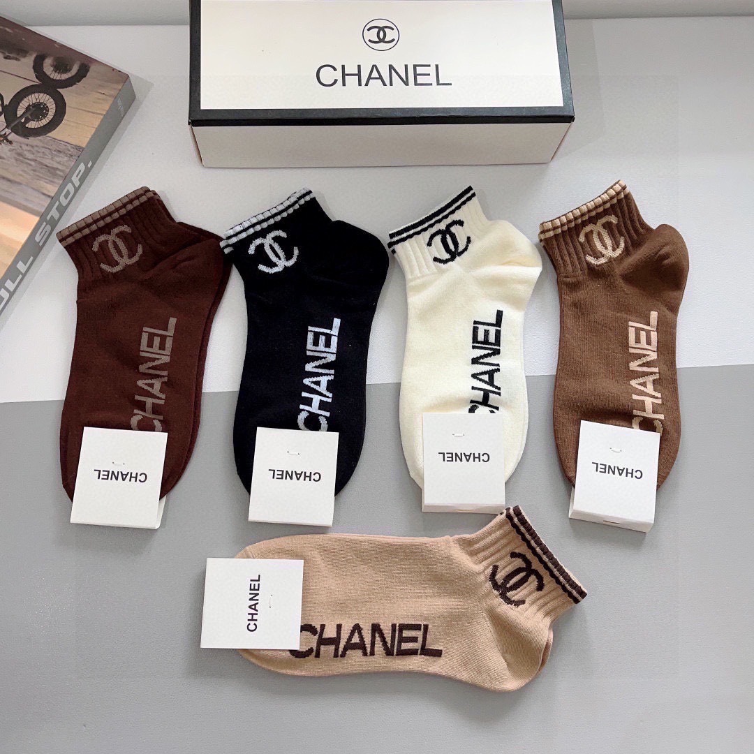 配包装（一盒5双）CHANEL（香奈儿） 新款高端袜子！爆款字母专柜同步船袜 袜子 💛大牌出街，潮人必备