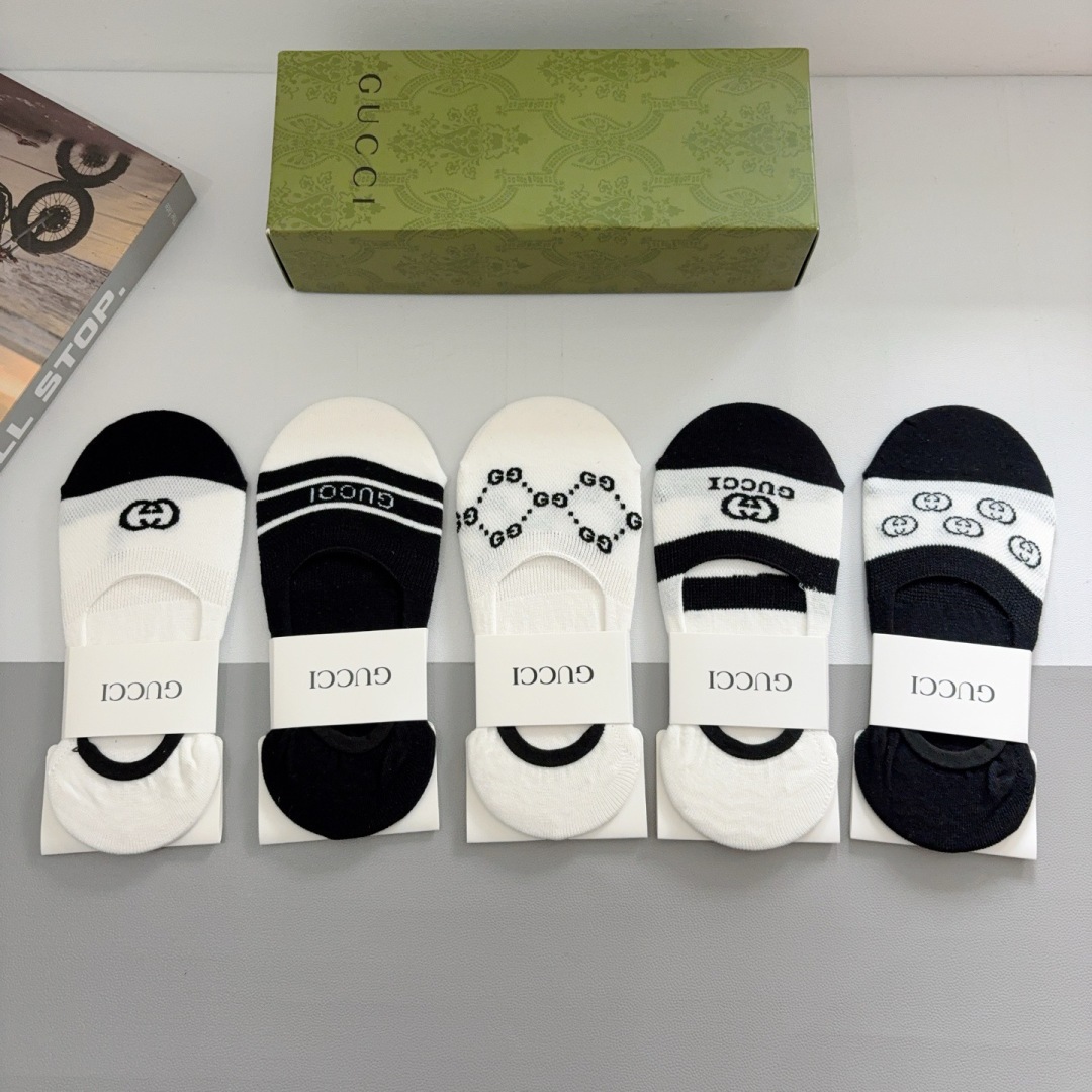 配包装（一盒5双） Gucci 古奇 ins超火爆小单品袜子，纯棉面料，潮人必备 ，Gucci 爆款，经