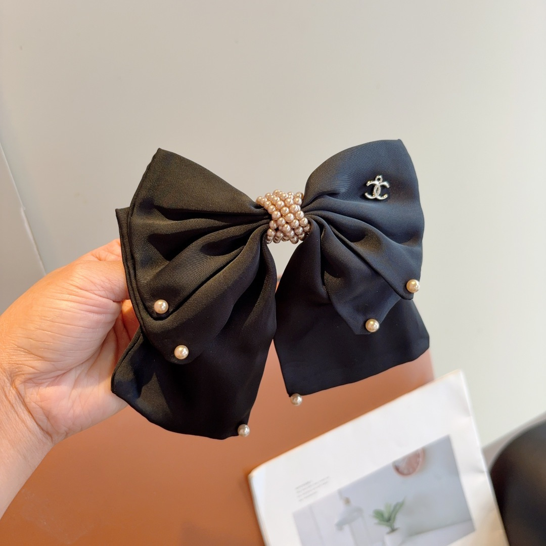 NO:542957,Packaging (single) CHANEL (Chanel) star-like bow hair clip, slingshot clip, internet celebrity recommended model, super versatile!  hairpins, hairpins, chanel, chanel, hairpins19860909配包装（单个） CHANEL（香奈儿）明星同款蝴蝶结发夹 弹弓夹 网红推荐款 超级百搭哦！发夹,发夹,chanel,chanel,hairpins,accessory