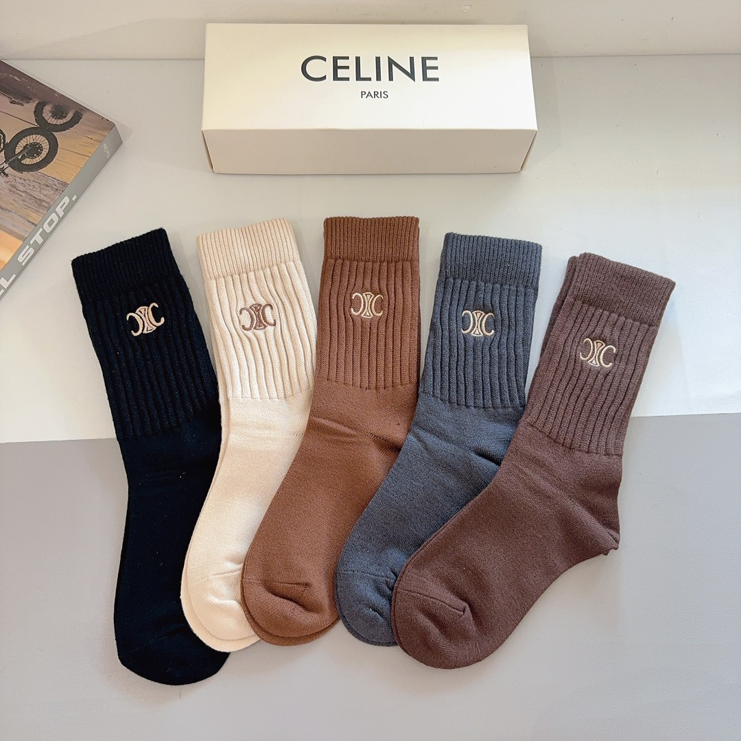 NO:542214,Packaging [one box of 5 pairs] CELINE (Cailin) ​​high-version cashmere embroidered long-tube socks indispensable for trendy people to purchase long-tube socks, super easy to match socks, stockings, celine, celine, socks19860909配包装【一盒5双】 CELINE（赛琳）高版本羊绒刺绣长筒袜子潮人必不可少的时尚专柜代购长筒袜子 ,超好搭配袜子丝袜,袜子,celine,celine,socks,accessory