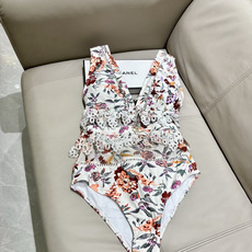 Chanel新款连体泳衣 实物超仙 拍不出来的美 🥰🥰💐💐适合多种场景的游泳衣🏊♀️海边 游泳池 温泉 Chanel新款连体泳衣 实物超仙 拍不出来的美 🥰🥰💐💐适合多种场景的游泳衣🏊♀️海边 游泳池 温泉