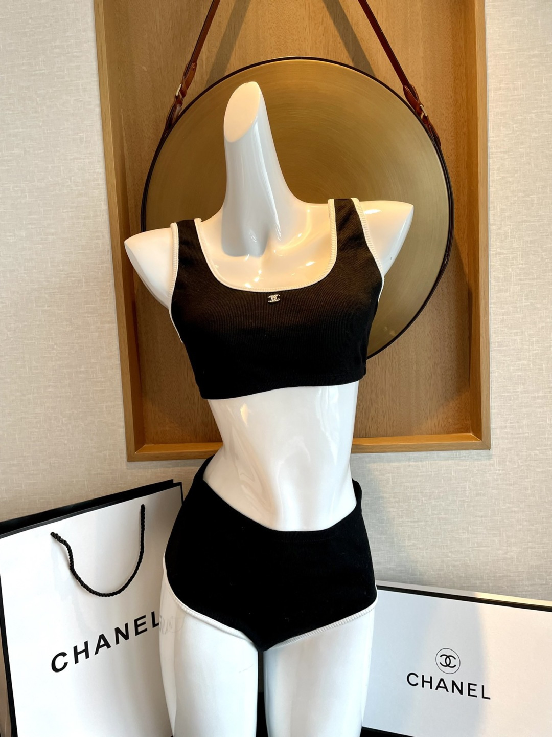 Swimsuit Style Swimsuit Other Swimsuit detail image 3 from source 777520