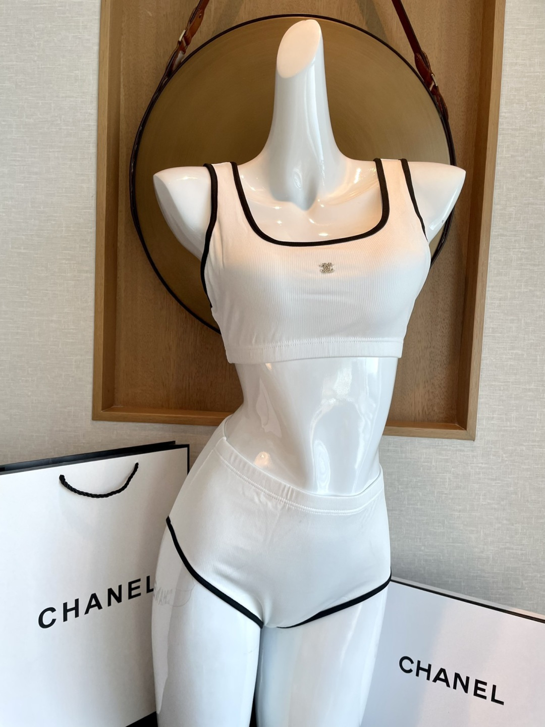 Swimsuit Style Swimsuit Other Swimsuit detail image 3 from source 777521