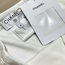 Chanel新款分体泳衣😍🥰适合多种场景的游泳衣🏊♀️海边 游泳池 温泉 水上乐园 漂流都可以😌内搭也 Chanel新款分体泳衣😍🥰适合多种场景的游泳衣🏊♀️海边 游泳池 温泉 水上乐园 漂流都可以😌内搭也