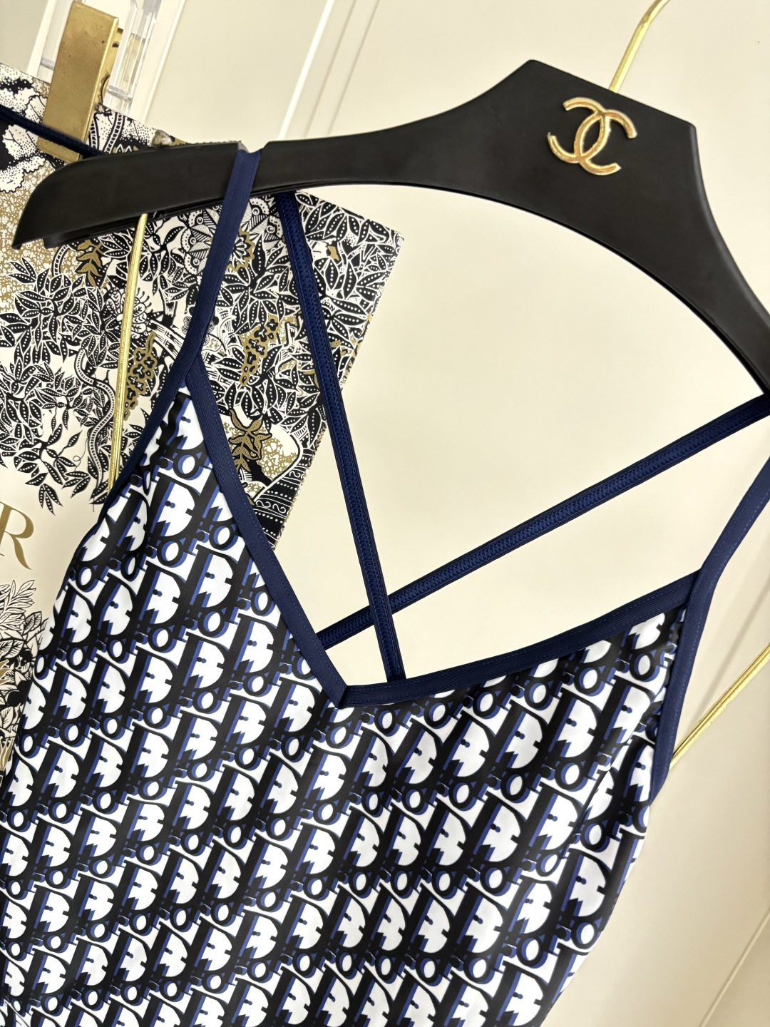 Swimsuit Style Black Swimsuit Other Swimsuit detail image 6 from source 777526