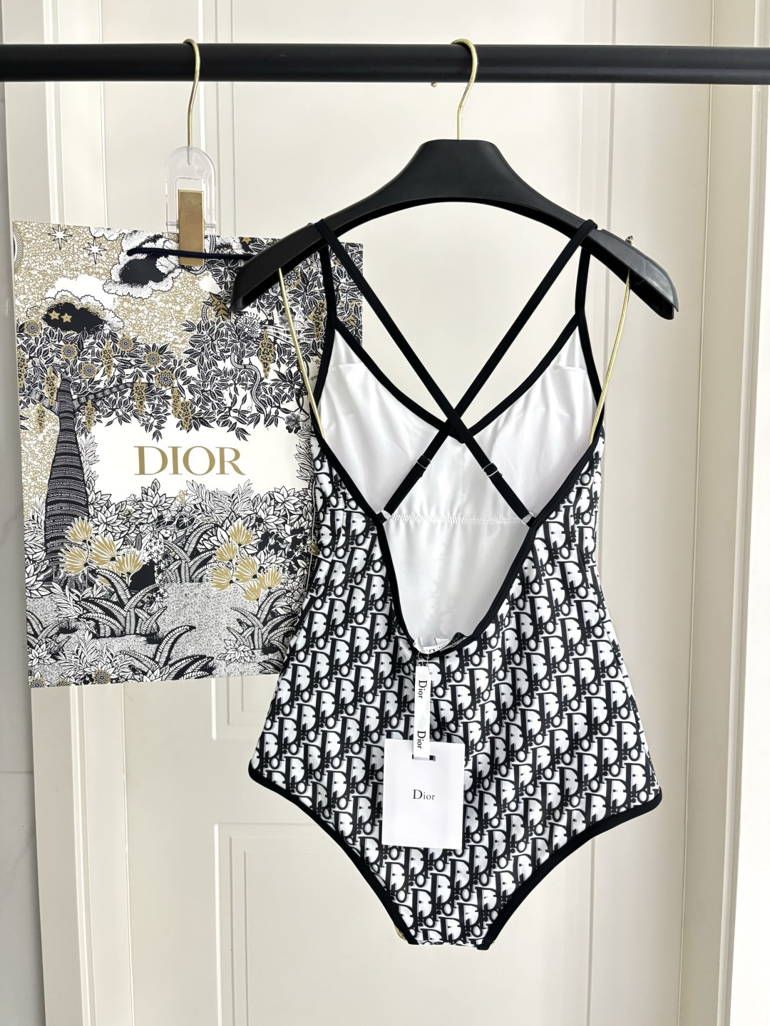 Swimsuit Style Black Swimsuit Other Swimsuit detail image 7 from source 777527