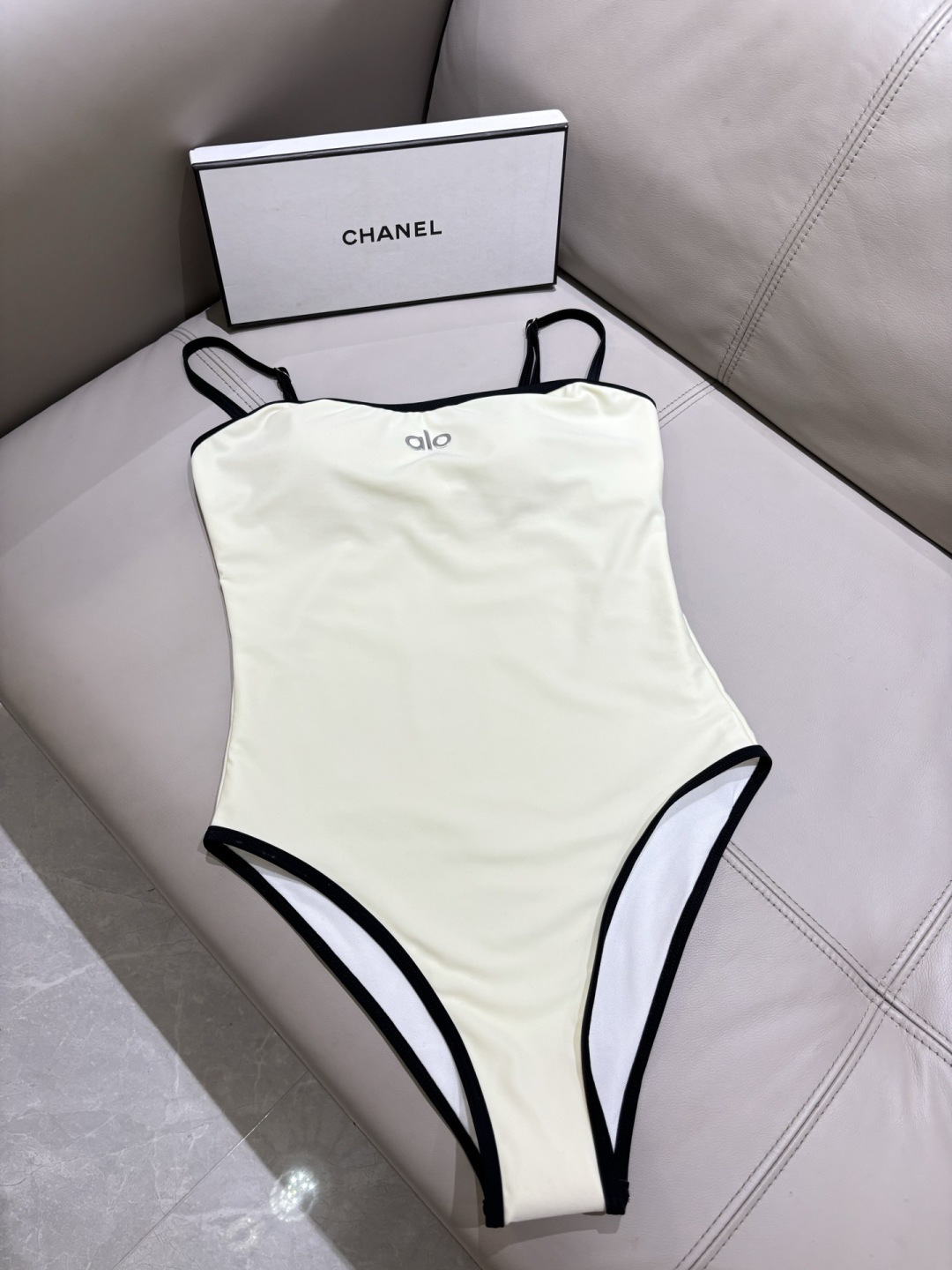 Swimsuit Style Swimsuit Other Swimsuit detail image 8 from source 777528