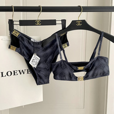 罗意威新款比基尼泳衣 定制对吧版五金 😍🥰适合多种场景的游泳衣🏊♀️海边 游泳池 温泉 水上乐园 漂 罗意威新款比基尼泳衣 定制对吧版五金 😍🥰适合多种场景的游泳衣🏊♀️海边 游泳池 温泉 水上乐园 漂