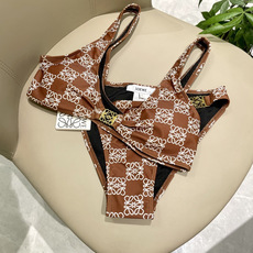 罗意威新款比基尼泳衣 定制对吧版五金 😍🥰适合多种场景的游泳衣🏊♀️海边 游泳池 温泉 水上乐园 漂 罗意威新款比基尼泳衣 定制对吧版五金 😍🥰适合多种场景的游泳衣🏊♀️海边 游泳池 温泉 水上乐园 漂