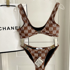 罗意威新款比基尼泳衣 定制对吧版五金 😍🥰适合多种场景的游泳衣🏊♀️海边 游泳池 温泉 水上乐园 漂 罗意威新款比基尼泳衣 定制对吧版五金 😍🥰适合多种场景的游泳衣🏊♀️海边 游泳池 温泉 水上乐园 漂