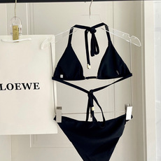罗意威新款比基尼泳衣 定制对版五金 😍🥰适合多种场景的游泳衣🏊♀️海边 游泳池 温泉 水上乐园 漂流 罗意威新款比基尼泳衣 定制对版五金 😍🥰适合多种场景的游泳衣🏊♀️海边 游泳池 温泉 水上乐园 漂流