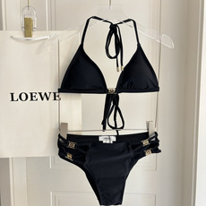 罗意威新款比基尼泳衣 定制对版五金 😍🥰适合多种场景的游泳衣🏊♀️海边 游泳池 温泉 水上乐园 漂流 罗意威新款比基尼泳衣 定制对版五金 😍🥰适合多种场景的游泳衣🏊♀️海边 游泳池 温泉 水上乐园 漂流