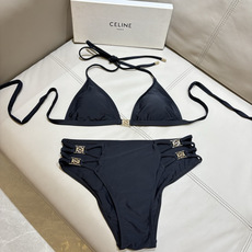 罗意威新款比基尼泳衣 定制对版五金 😍🥰适合多种场景的游泳衣🏊♀️海边 游泳池 温泉 水上乐园 漂流 罗意威新款比基尼泳衣 定制对版五金 😍🥰适合多种场景的游泳衣🏊♀️海边 游泳池 温泉 水上乐园 漂流
