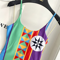罗意威新款泳衣 定制对版五金 😍🥰适合多种场景的游泳衣🏊♀️海边 游泳池 温泉 水上乐园 漂流都可以 罗意威新款泳衣 定制对版五金 😍🥰适合多种场景的游泳衣🏊♀️海边 游泳池 温泉 水上乐园 漂流都可以