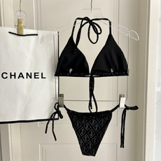Ysl丝绒分体比基尼三件套😍🥰适合多种场景的游泳衣🏊♀️海边 游泳池 温泉 水上乐园 漂流都可以😌内搭 Ysl丝绒分体比基尼三件套😍🥰适合多种场景的游泳衣🏊♀️海边 游泳池 温泉 水上乐园 漂流都可以😌内搭