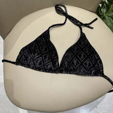 Ysl丝绒分体比基尼三件套😍🥰适合多种场景的游泳衣🏊♀️海边 游泳池 温泉 水上乐园 漂流都可以😌内搭 Ysl丝绒分体比基尼三件套😍🥰适合多种场景的游泳衣🏊♀️海边 游泳池 温泉 水上乐园 漂流都可以😌内搭