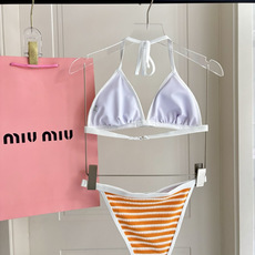 miumiu新款连体泳衣👙❤️😍🥰适合多种场景的游泳衣🏊♀️海边 游泳池 温泉 水上乐园 漂流都可以😌 miumiu新款连体泳衣👙❤️😍🥰适合多种场景的游泳衣🏊♀️海边 游泳池 温泉 水上乐园 漂流都可以😌