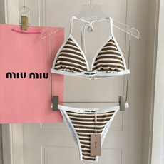 miumiu新款连体泳衣👙❤️😍🥰适合多种场景的游泳衣🏊♀️海边 游泳池 温泉 水上乐园 漂流都可以😌 miumiu新款连体泳衣👙❤️😍🥰适合多种场景的游泳衣🏊♀️海边 游泳池 温泉 水上乐园 漂流都可以😌